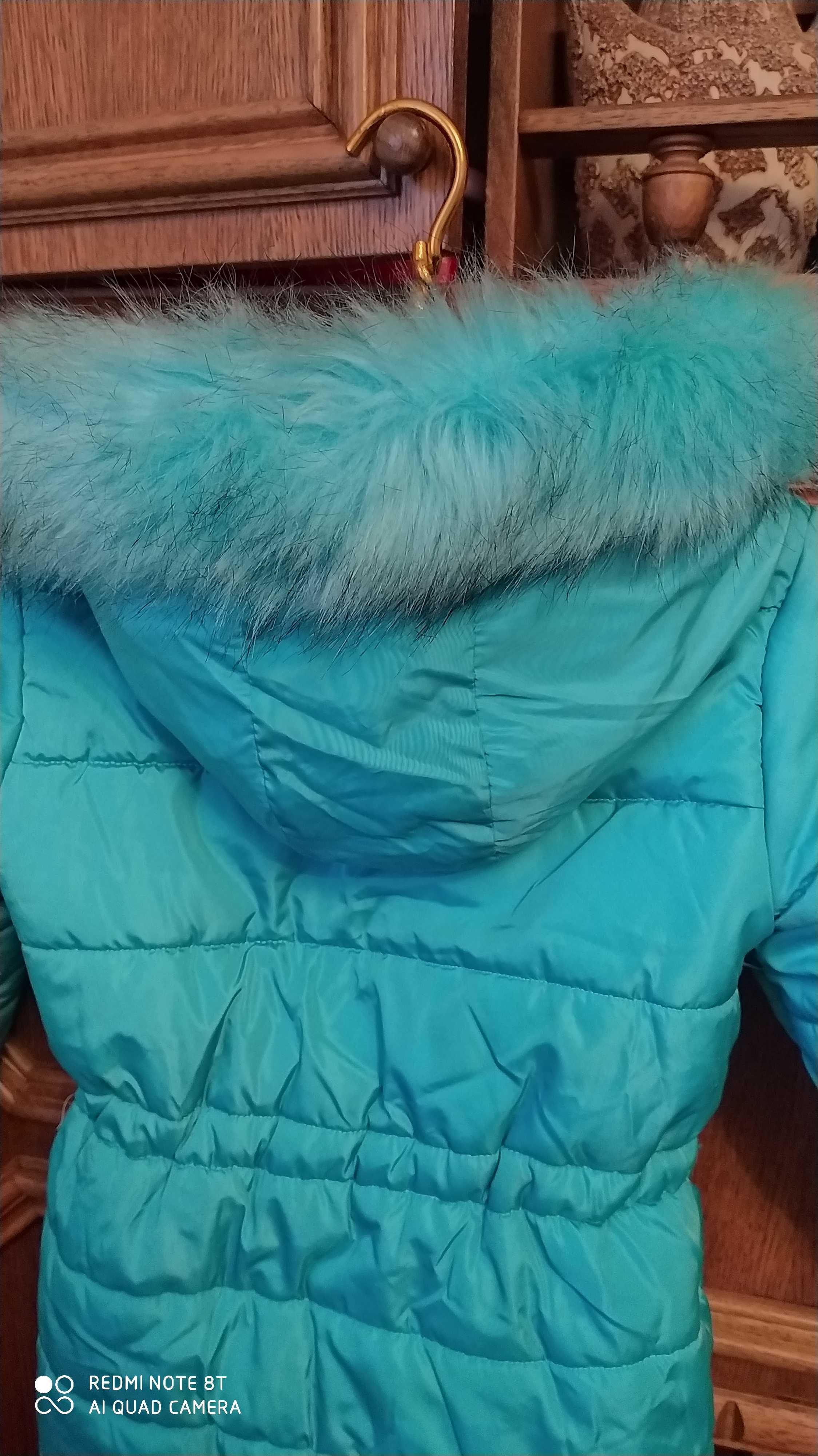 Курточка зимня для дівчинки.  134 розмір