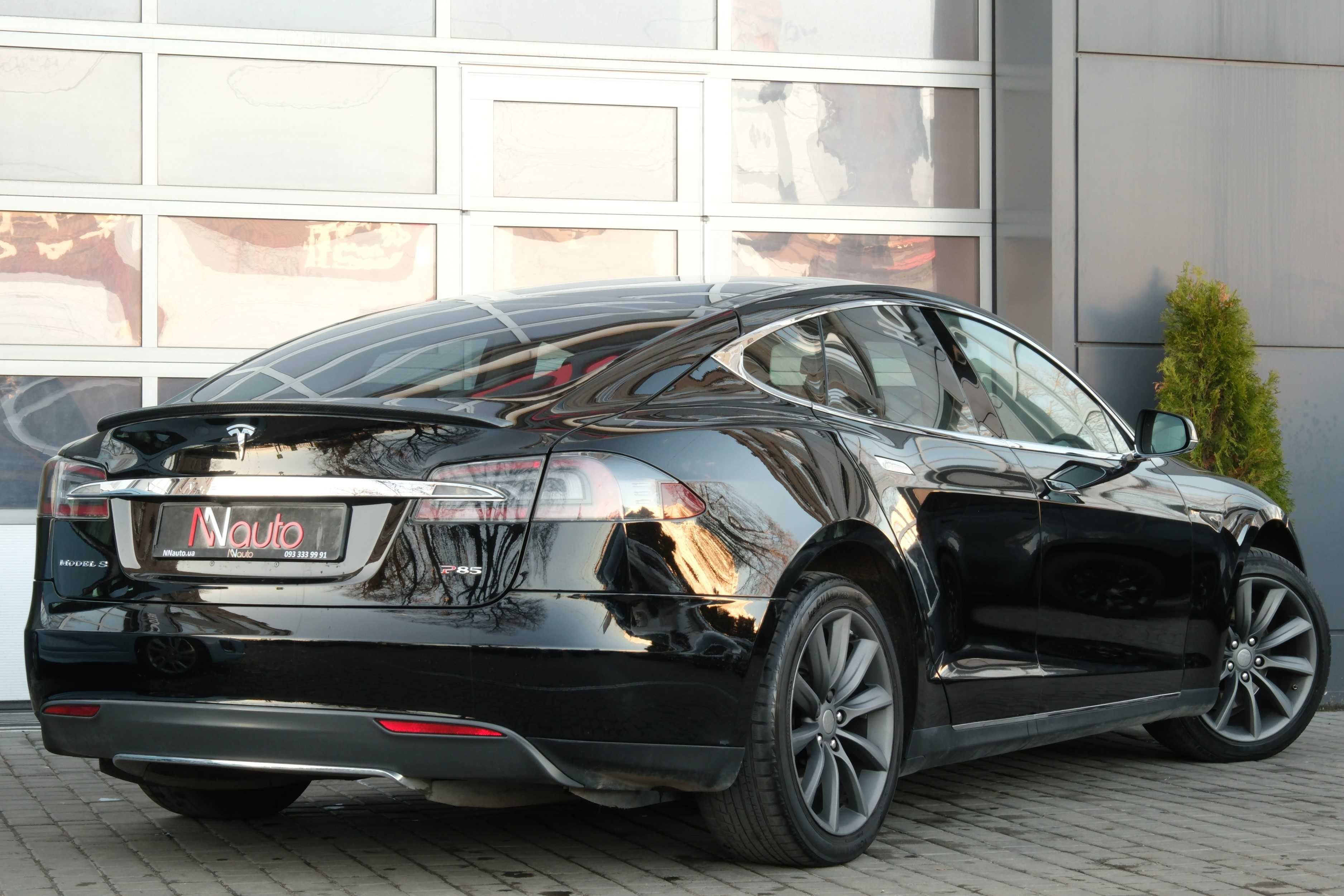 Tesla Model S Автомобиль