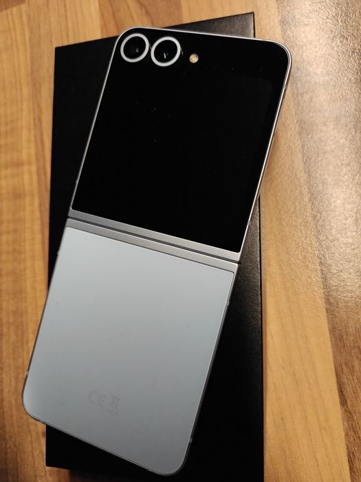 Samsung Z Flip 6 Zamienie