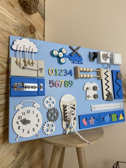 Бізіборд для хлопчика, для дівчинки, методика монтессорі