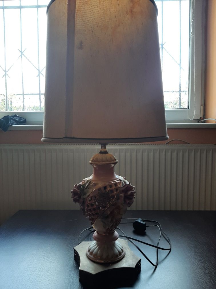 Stara lampa porcelanowa