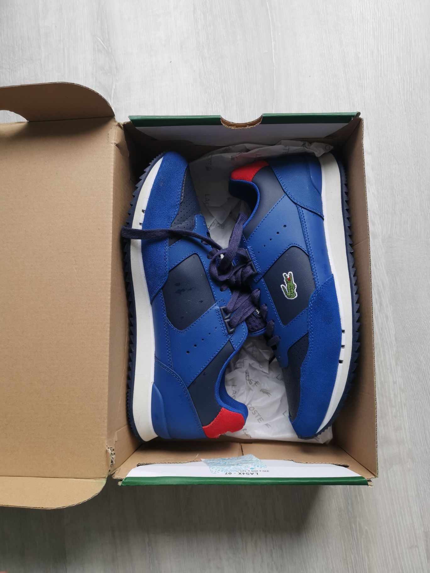 Lacoste partner piste 01201 SMA r. 42 Nowe!