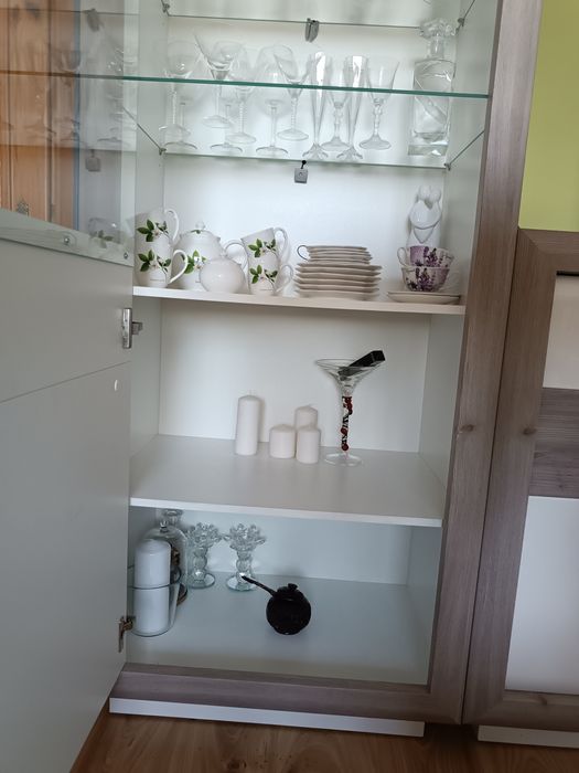 Zestaw mebli podświetlanych