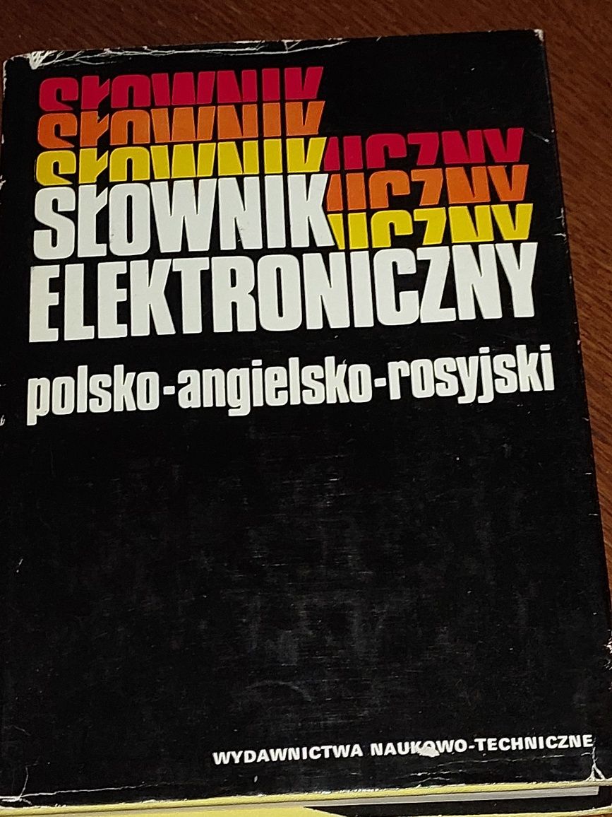 Techniczny Słownik elektroniczny polski angielski rosyjski 350str.WNT