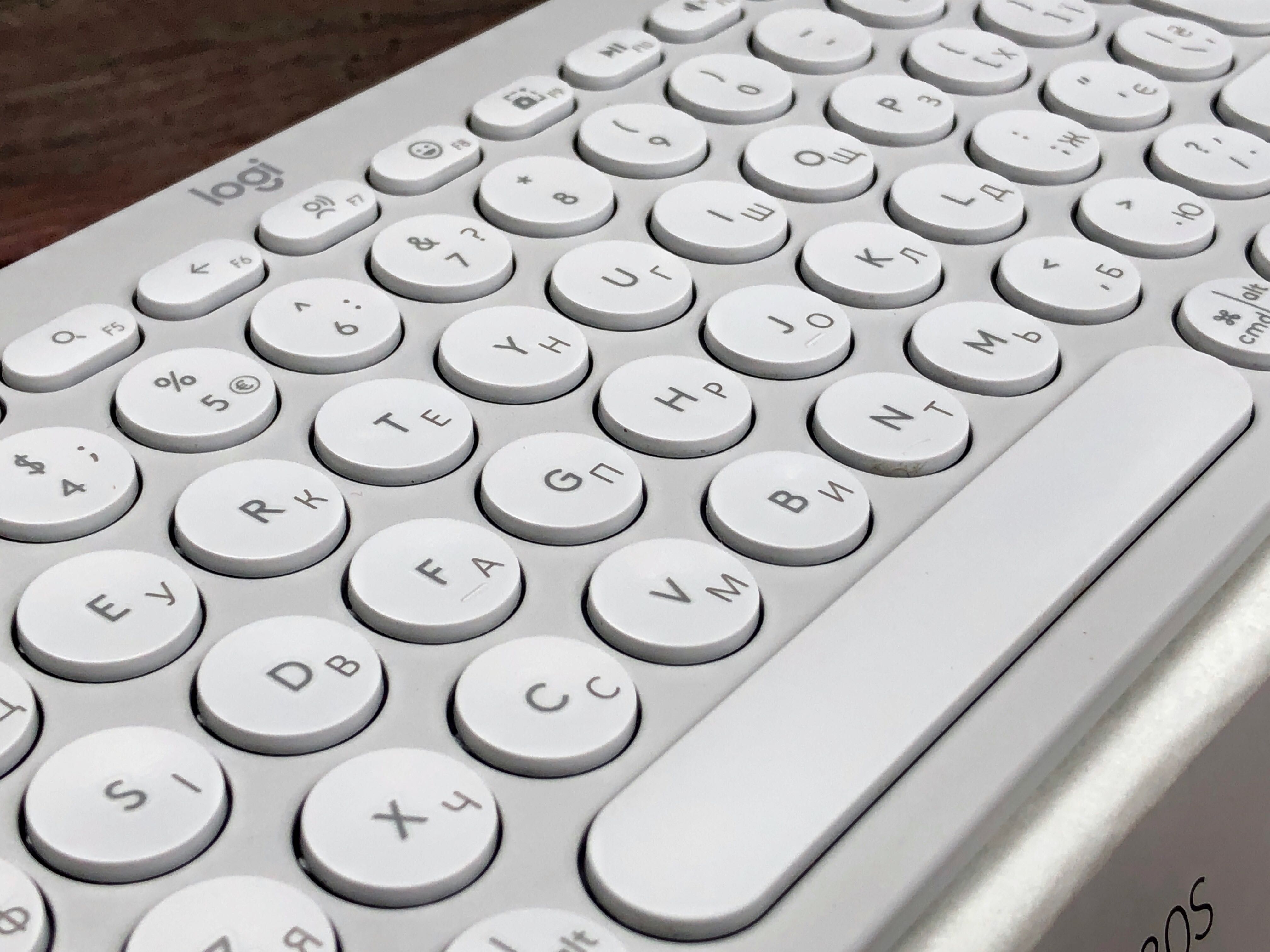 Logitech Pebble Keys 2 K380s White UA Бездротова клавіатура Bluetooth