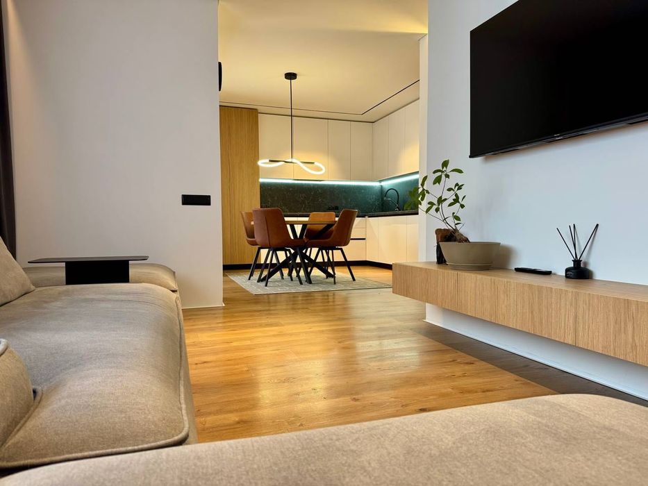 Стильна 2к квартира з якісним ремонтом у найбажанішому районі міста