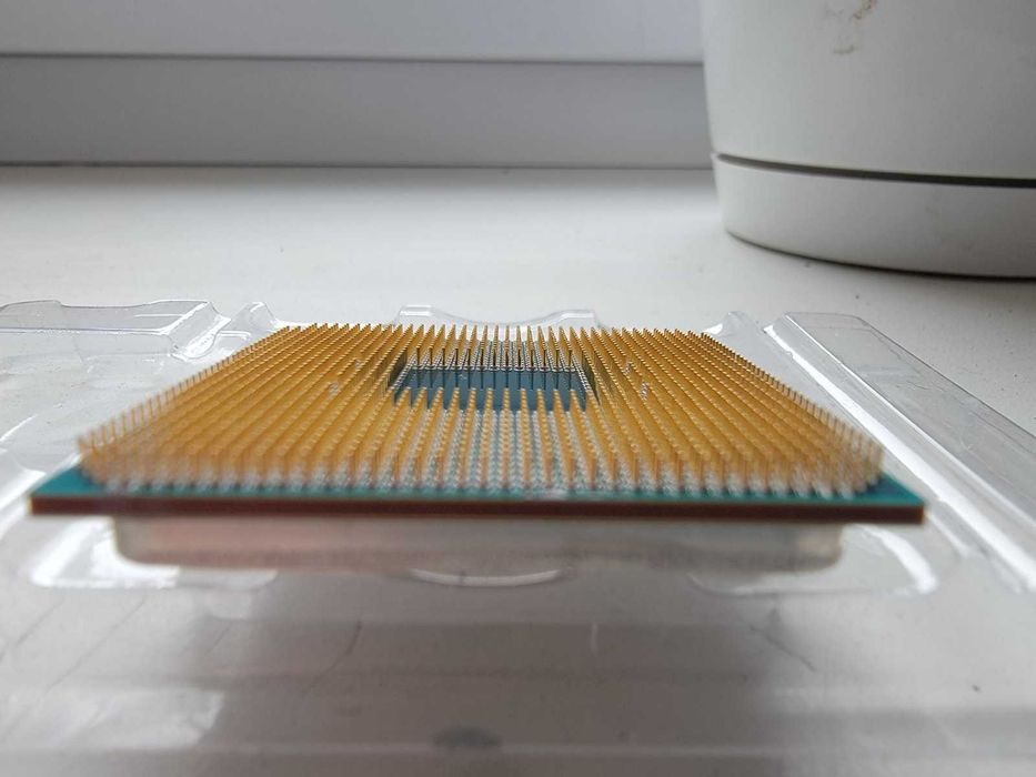 AMD Ryzen 7 2700 PRO CPU