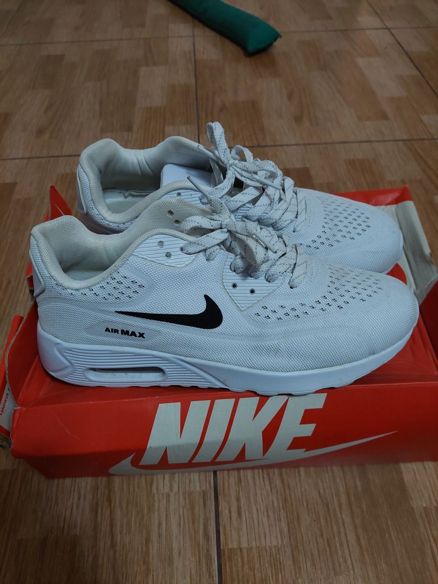 Sapatilhas Nike AirMax brancas originais