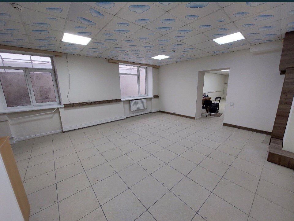 Здаю приміщення в Центрі міста, 200 кв м