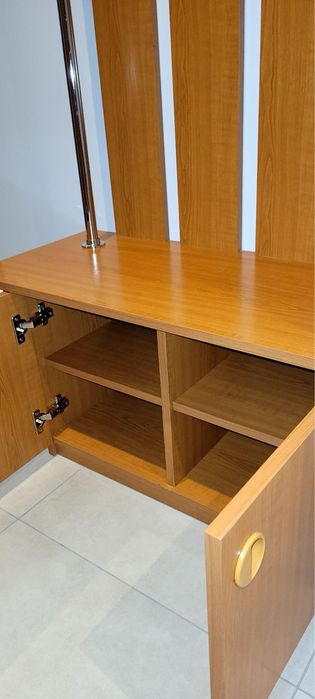 Wieszak do przedpokoju z szafką na buty