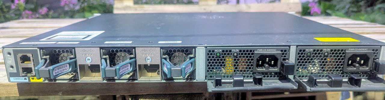 Комутатор Cisco Catalist WS-C3650-48PS PoE+ 4x1G