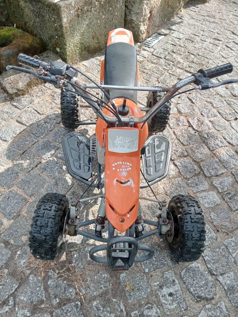 Moto 4 para crianças