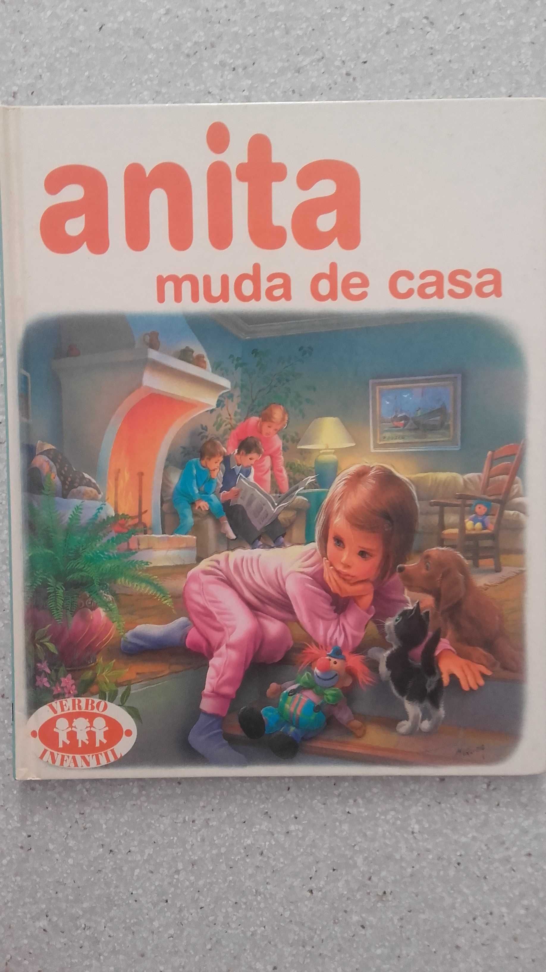 3   Livros antigos da Anita