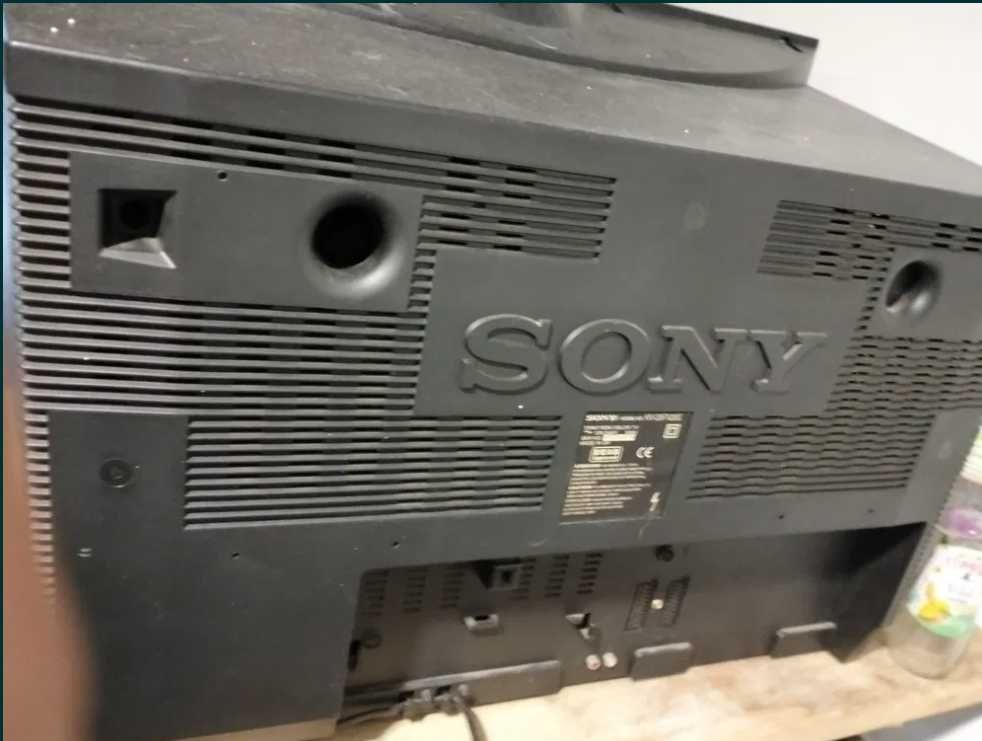 SONY tv  antiga KV28FX20E