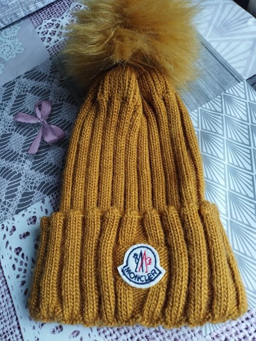 Шапка Moncler нова