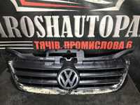 Решітка радіатора Volkswagen Touran 1T0853651 4989