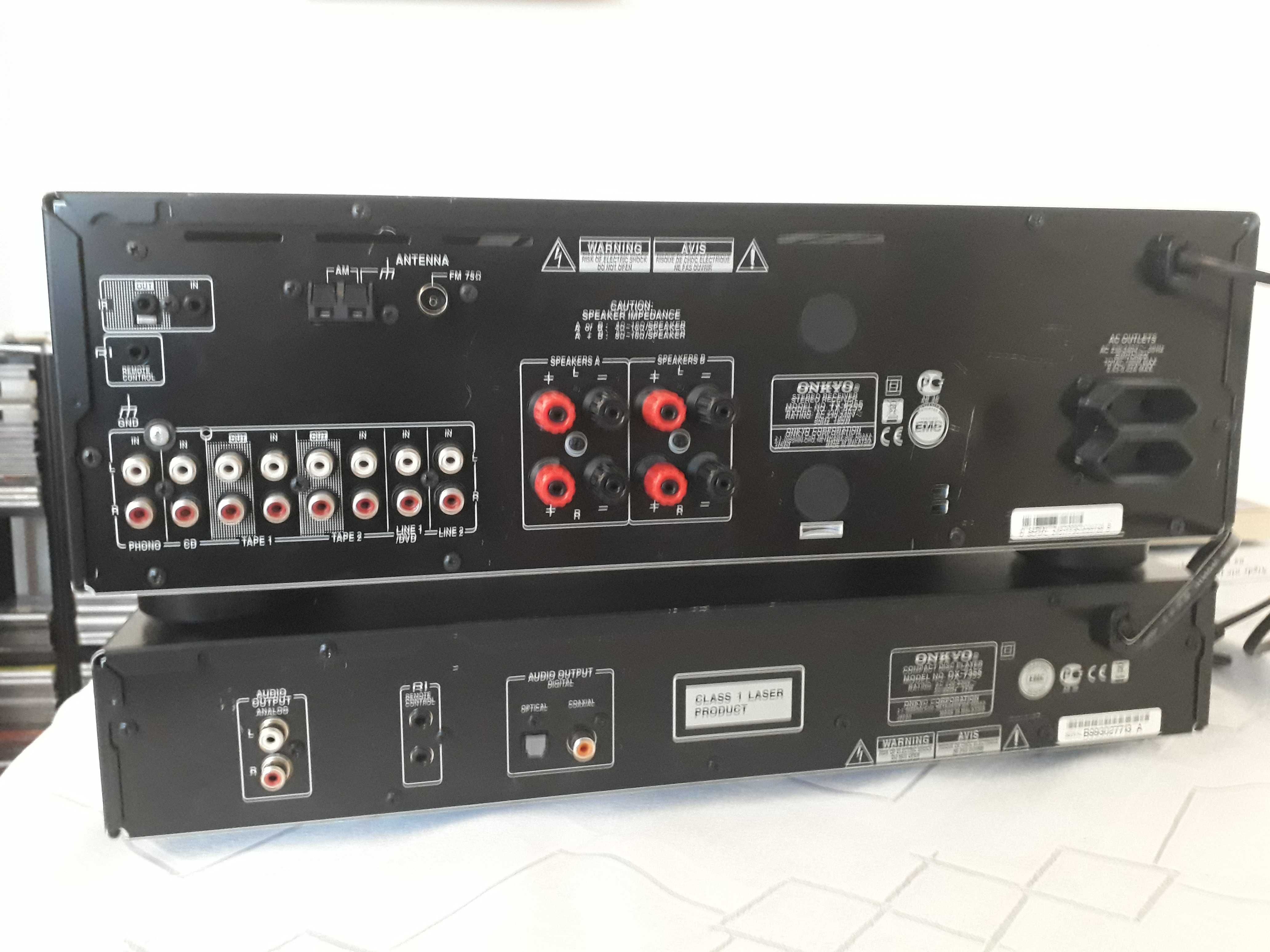 Zestaw ONKYO Amplituner TX 8255 / Odtwarzacz CD DX 7355