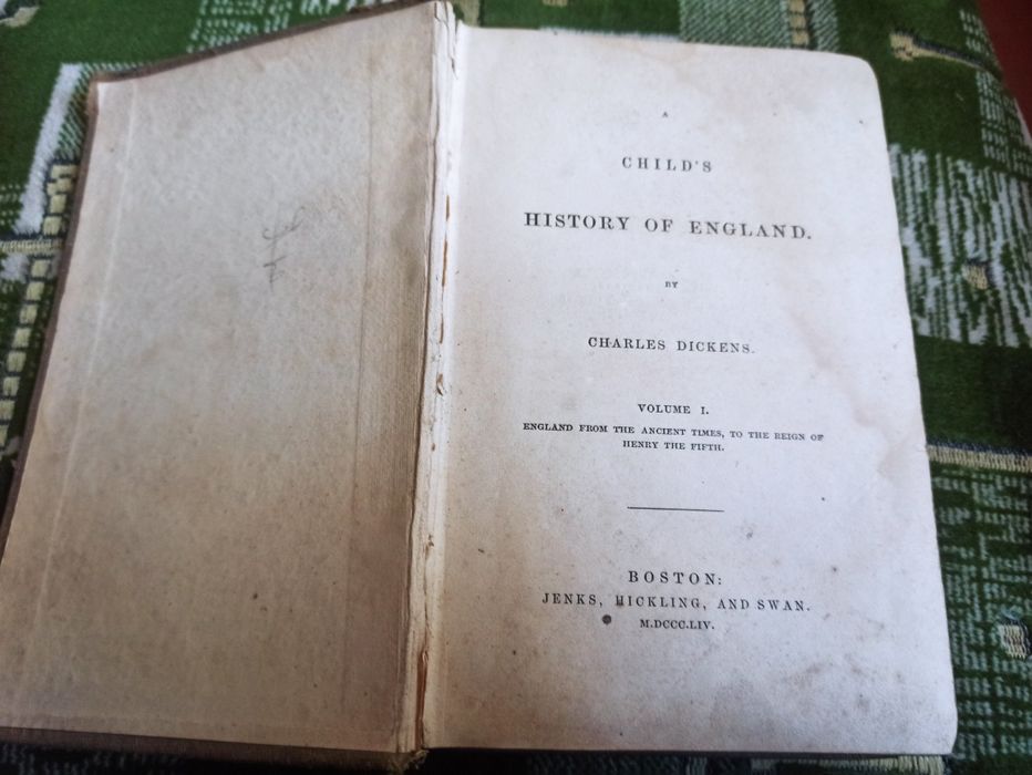 Продам книгу Childs History of England by Charles Dickens 1854 рік