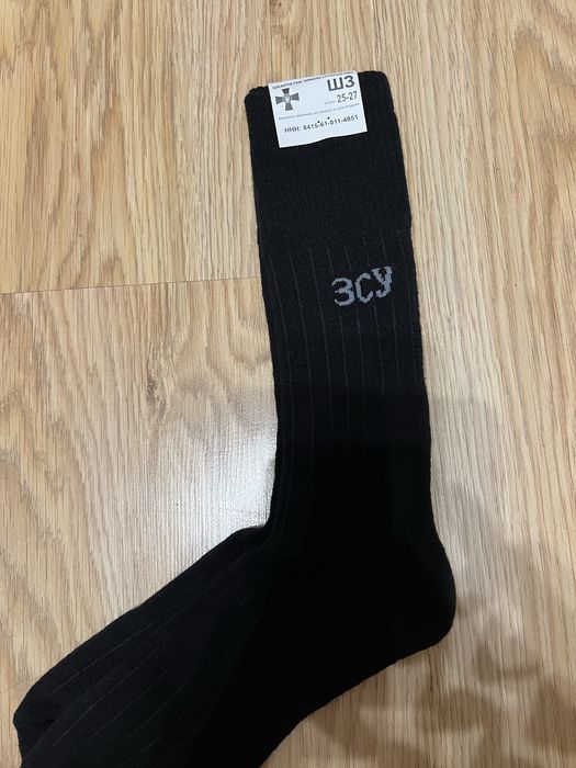 шкарпетки чорні,зелені