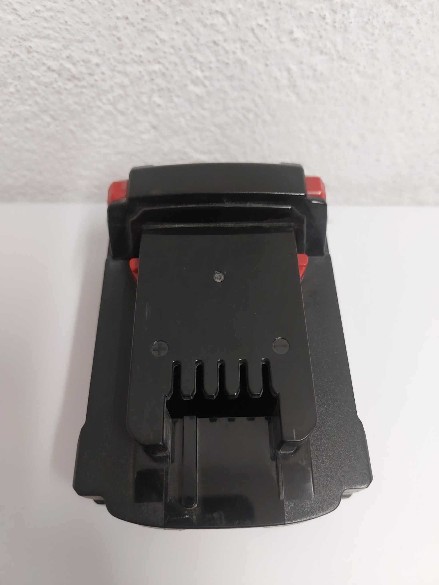 Pistolet do kleju na gorąco na baterie Milwaukee M18