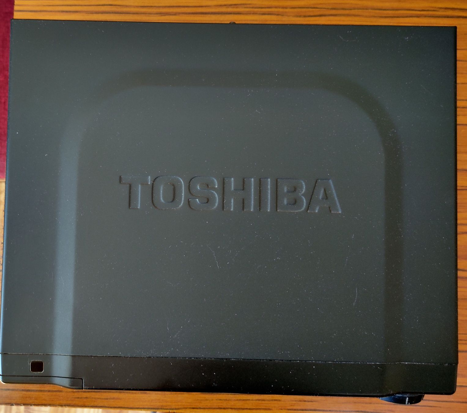 Продам відеомагнітофон TOSHIBA V-454G