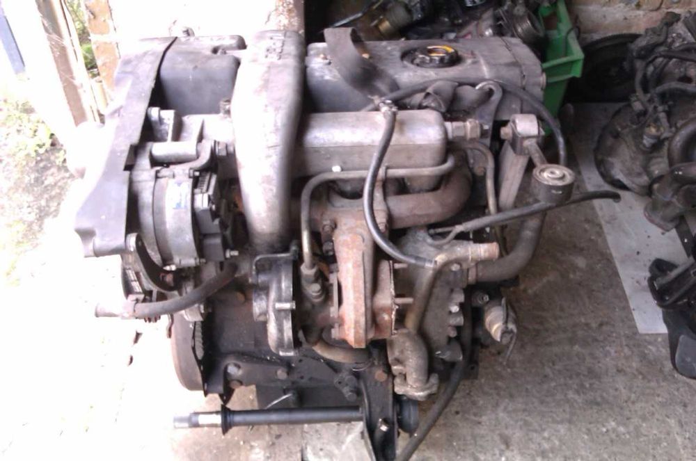FIAT Croma  87-94рік обєм 2.0i 2.5 t.d двигуни і запчастини до них .