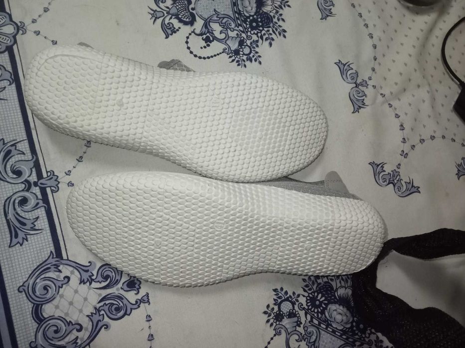 Vendo Ténis sem Atacadores NOVOS