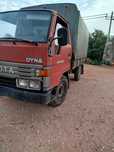 Toyota Dina 150 com Toldo