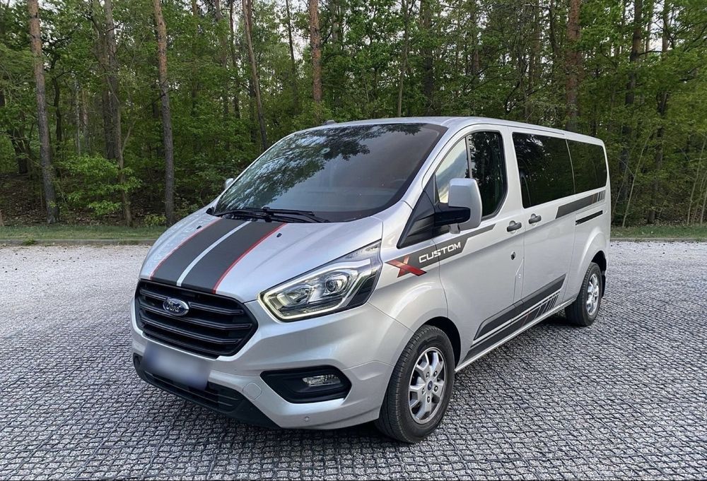 Transport Wynajem busa z kierowcą 9 osobowy Ford Transit Custom 2023