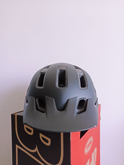 Kask rowerowy MTB Bell Nomad 2 czarny w rozm. S/M 52-57cm