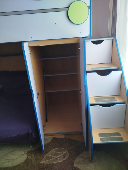 Продам меблі для дитячої кімнати