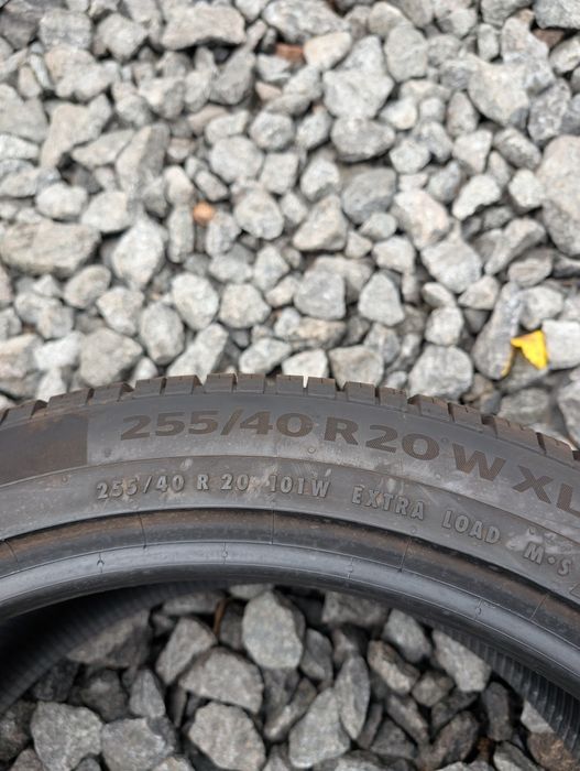 Комплект зимових шин Continental 255/40 R20 255*40 20 WinterContact TS