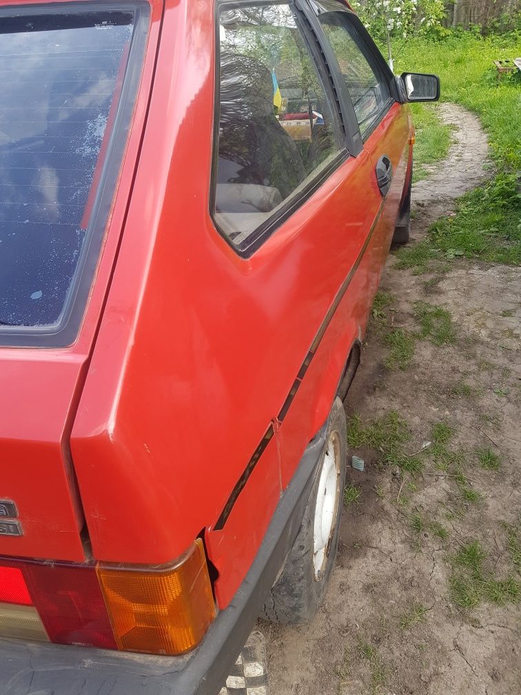 Продам машину ваз 2108