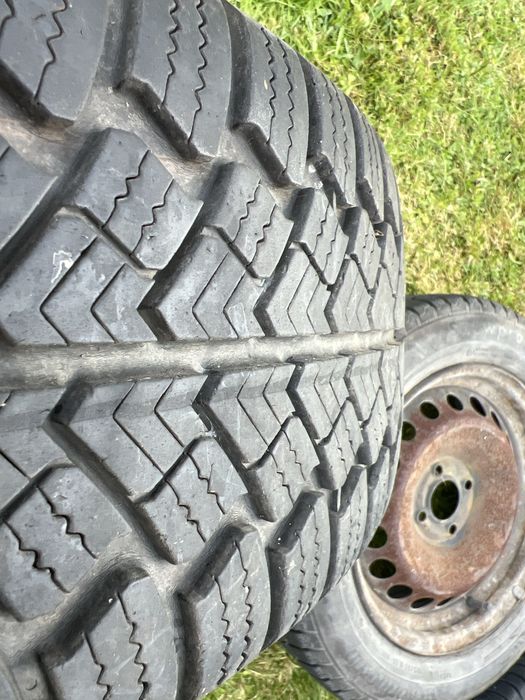 Koła opony zimowe z felgami Kormoran i debica 185/65 R15 renault clio
