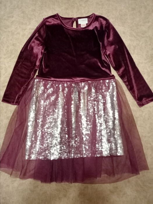 Святкова сукня на дівчинку