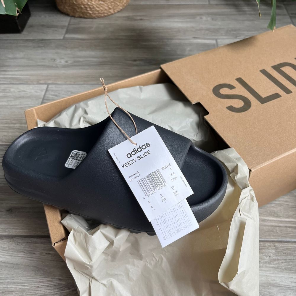 Klapki yeezy slide onyx rozmiar 38