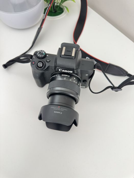 Canon Eos M50 WiFi/touch screen com lente 15-45mm