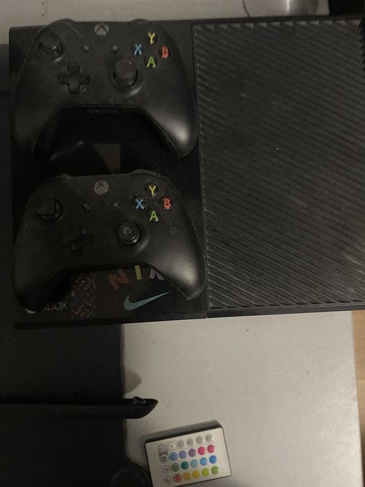 Xbox one avariada (50€ reparacao)