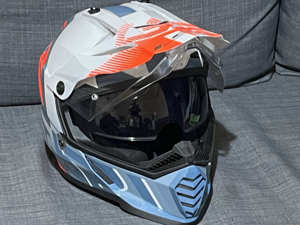 Capacete LS2 Pioneer EVO com sistema CARDO tamanho M