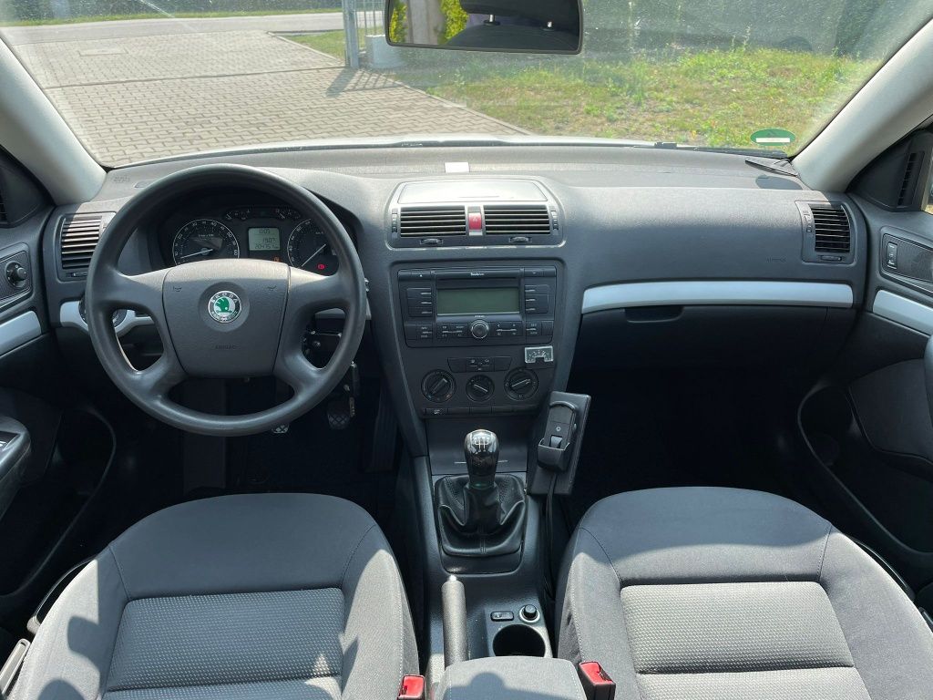 Skoda Octavia II 1.6 MPI klima ladna