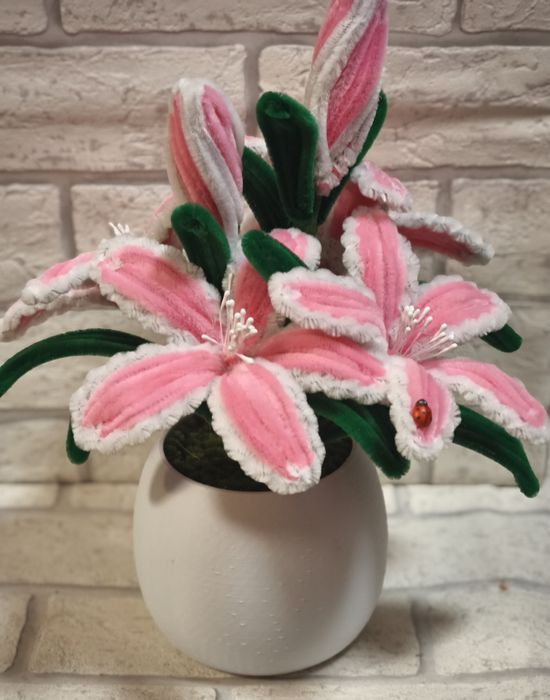 Sztuczne kwiaty ręcznie robione