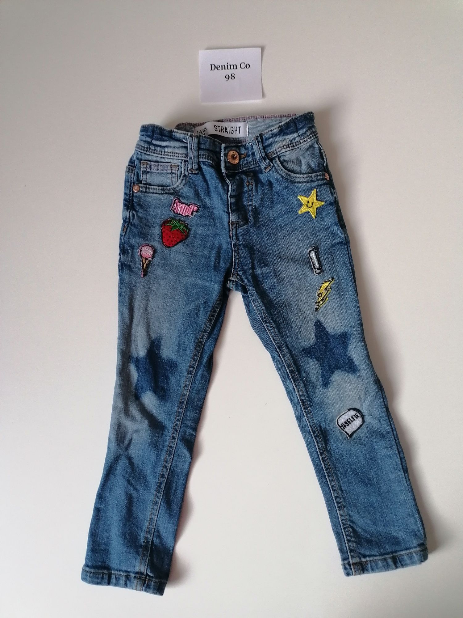 Spodnie jeansowe rurki naszywki Denim Co 98