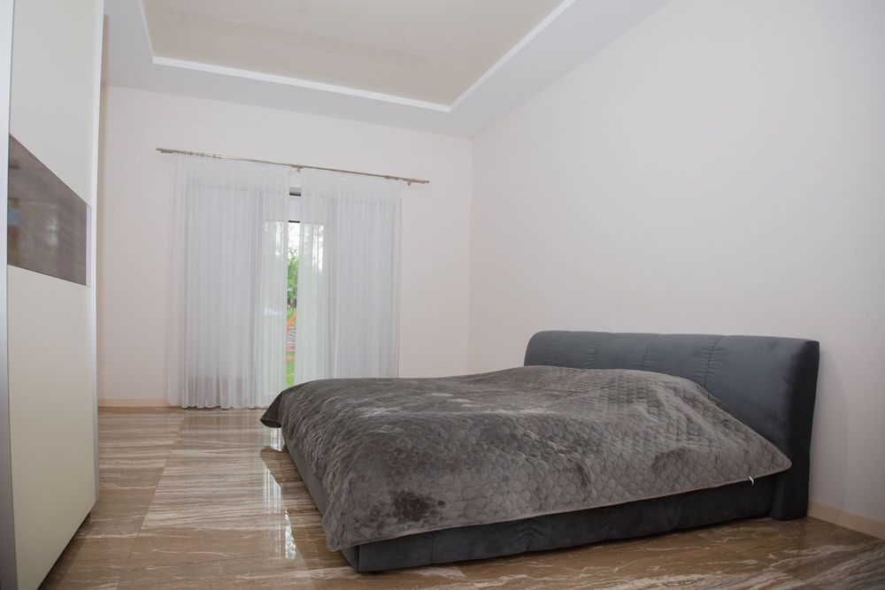 Подобово дом / посуточно дом с. Стоянка. Новий. Є генератор