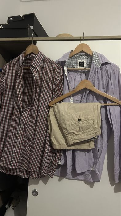 Roupa de homem em bom estado