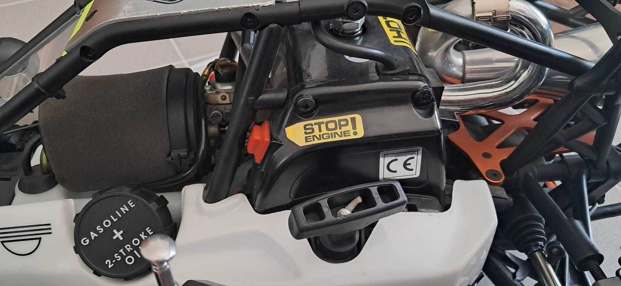 Carro telecomandado HPI Baja 1/5 gasolina (usado)