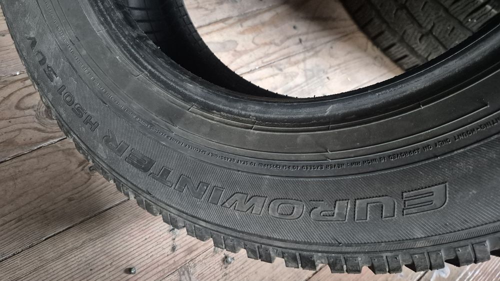 Гума,резина 215/65/16 зимова.