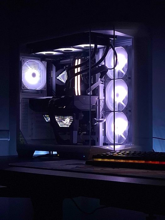 WhiteStorm PC — Serwis / modernizacje / składanie komputerów