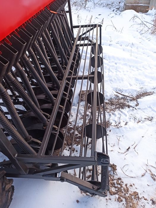 Продам сівника 2.7м