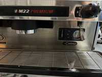 Máquina de Café 2 grupos LaCimbali M22 Premium