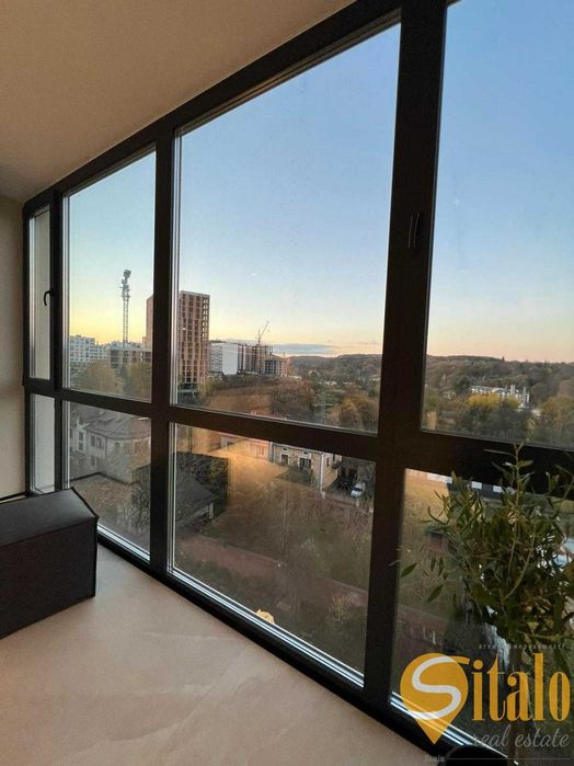 Продаж 2 кімнатної квартири, вулиця  Кругла ( Варшавська)